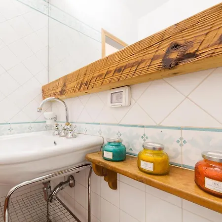 Apartment Santa Maria Novella 6 Sleeps Near The Station Florence
